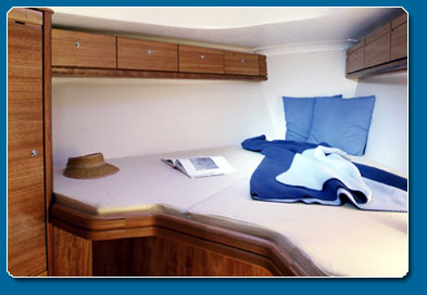 BAVARIA, 33 CRUISER, internal picture