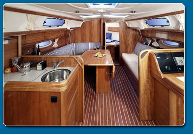 BAVARIA, 33 CRUISER, internal picture